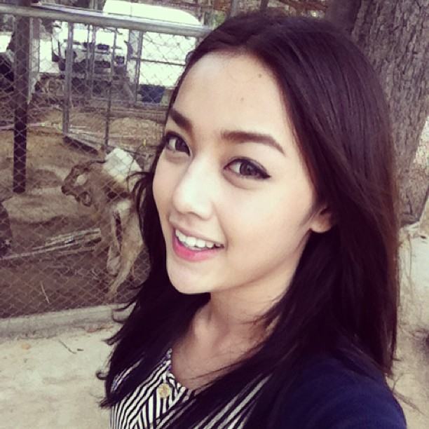 ดาราหน้าใหม่ "น้าตาล" พิจักขณา วงศารัตนศิลป์