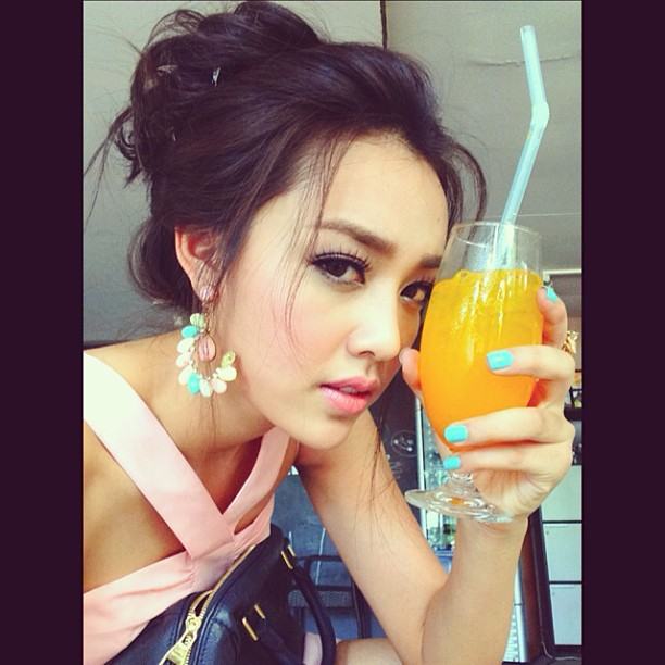 ดาราหน้าใหม่ "น้าตาล" พิจักขณา วงศารัตนศิลป์