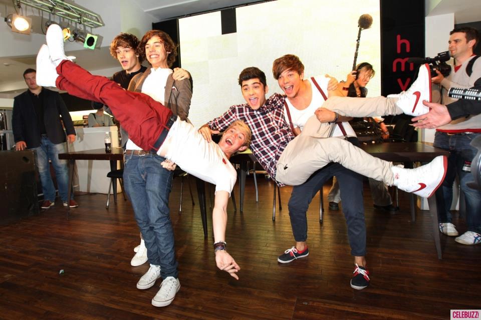 หนุ่มๆ วง One Direction!