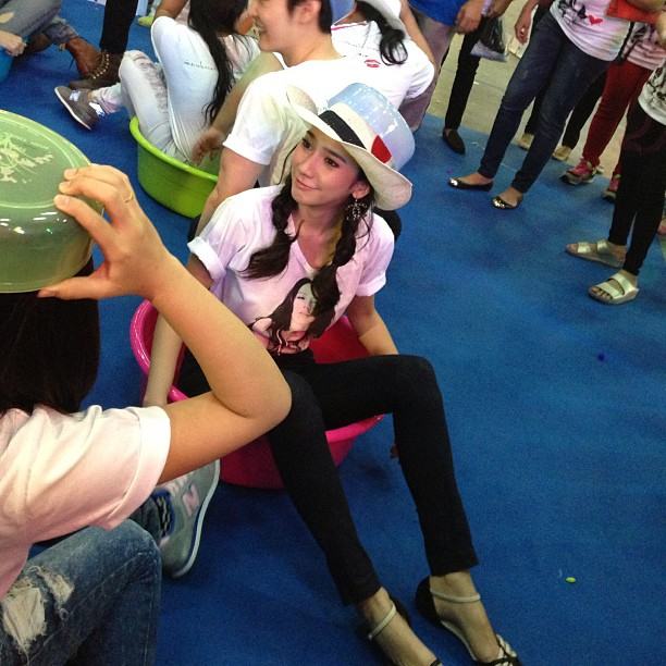 สนุกสุดเหวี่ยง! อั้ม จัดปาร์ตี้เลี้ยงแฟนคลับ ฉลองยอด IG ทะลุล้าน