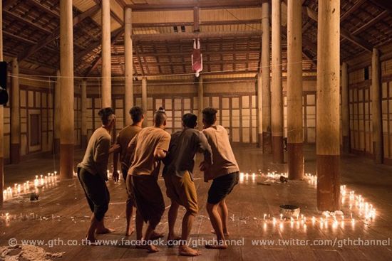 ใหม่ ทุ่มสุดตัว ฉากห้อยหัวเล่นเองไม่ใช้สแตนอิน ใน พี่มาก..พระโขนง