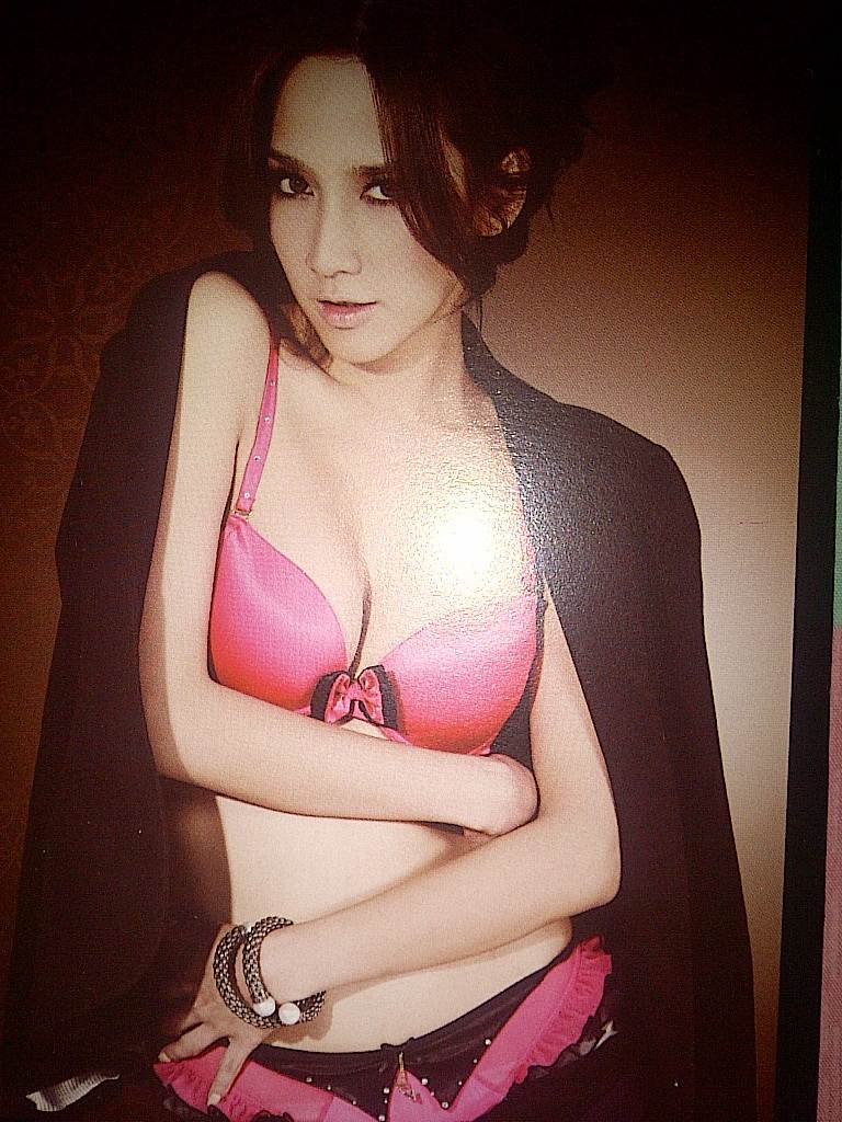 อั้ม พัชรภา คนหรือนางฟ้าาาา