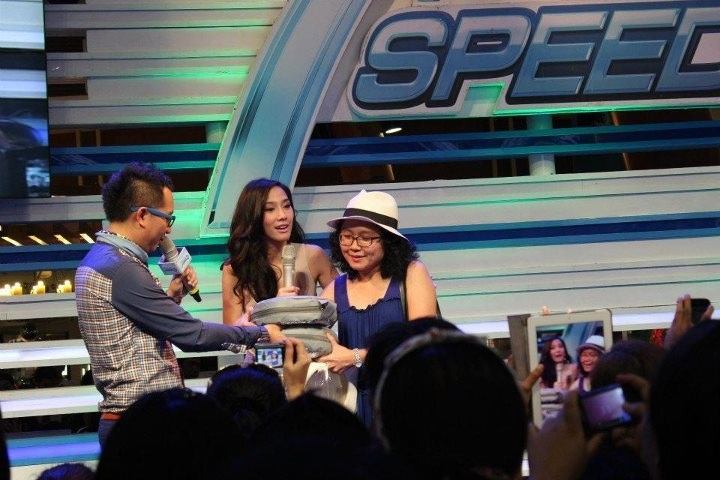 อั้ม พัชราภา @ Toyota ภูเก็ต !!