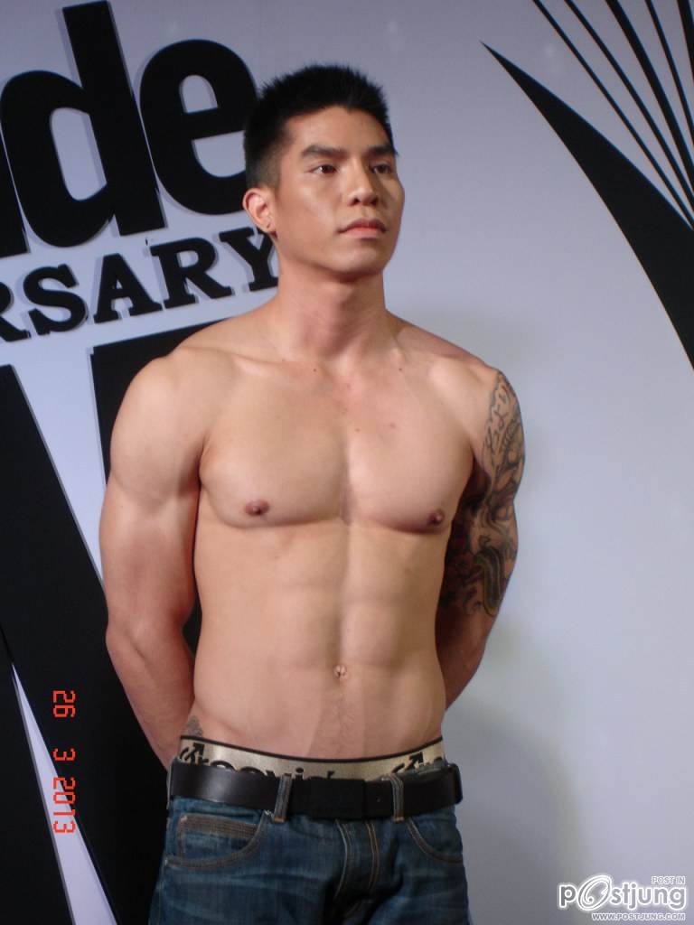 นายแบบหุ่นแซ่บ