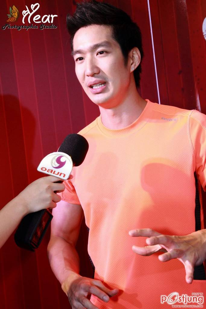 พี่เดี่ยวกับ...กับชุดสีส้ม