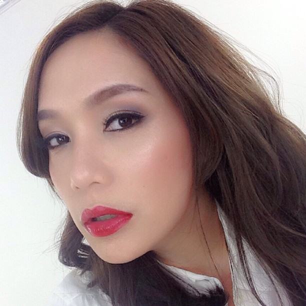 โมเม นภัสสร บุรศิริ  หรือ โมเมพาเพลิน