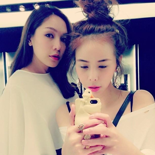 โมเม นภัสสร บุรศิริ  หรือ โมเมพาเพลิน