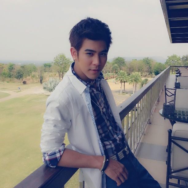 พอร์ช ศรัณย์ & คริส หอวัง @ HONEYMOON+TRAVEL no.130 April 2013