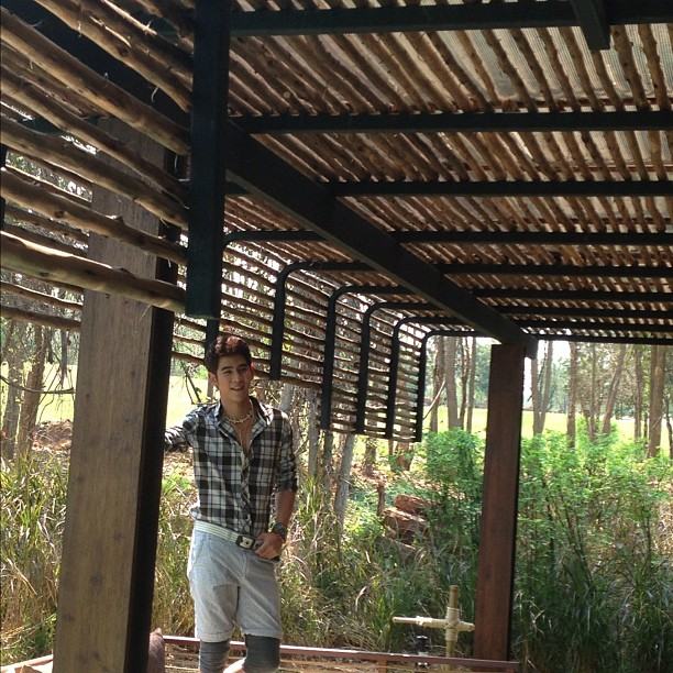 พอร์ช ศรัณย์ & คริส หอวัง @ HONEYMOON+TRAVEL no.130 April 2013