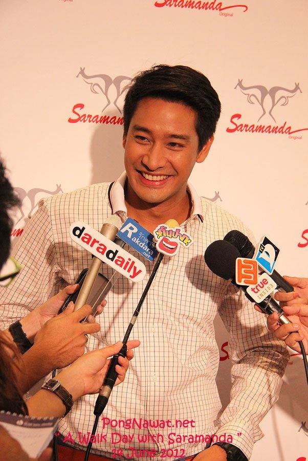 พี่ป้อง...ยิ้มน่าร๊ากกแอ๊รายย