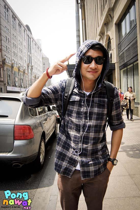 พี่ป้อง...ยิ้มน่าร๊ากกแอ๊รายย