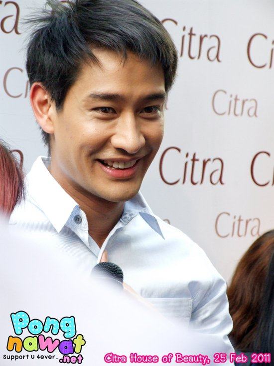 พี่ป้อง...ยิ้มน่าร๊ากกแอ๊รายย