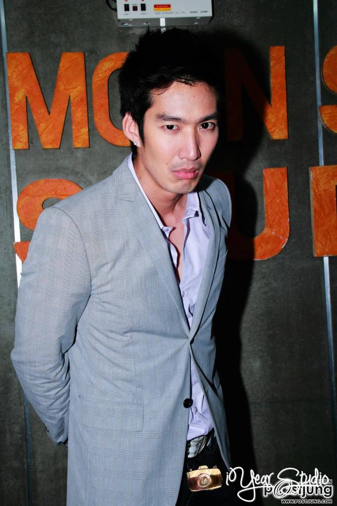 พี่เดี่ยวๆ...ให้เบื่อกันไปข้างหุหุ