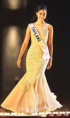 Miss Thailand Universe 2003-เยาวลักษณ์ ไตรสุรัตน์