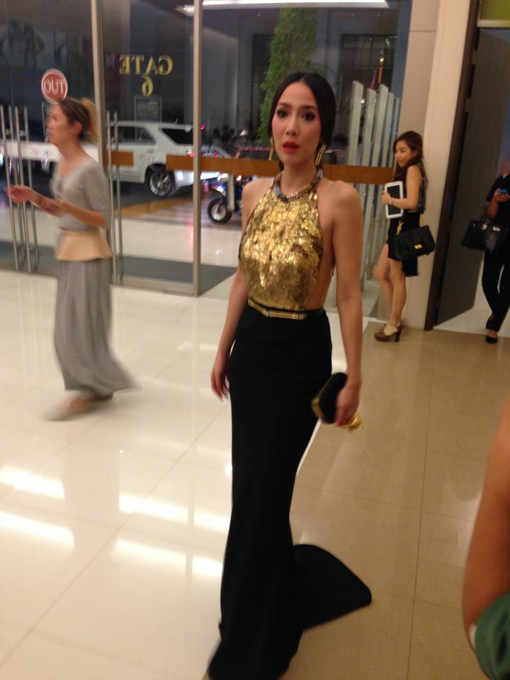 อั้ม พัชราภา งาน 7สีสร้างสรรค์คนกันเอง." สวยมากกกกกกกกก