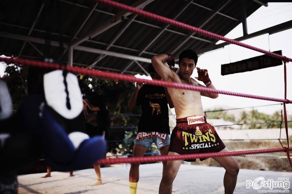 จอนนี่เหงี๋ยน..เข้มนุ