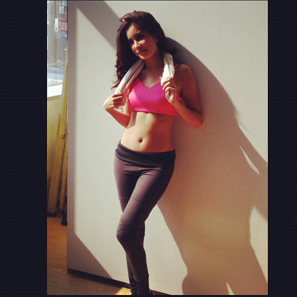 ปู ไปรยา กับชุดออกงานที่เป๊ะมากกก