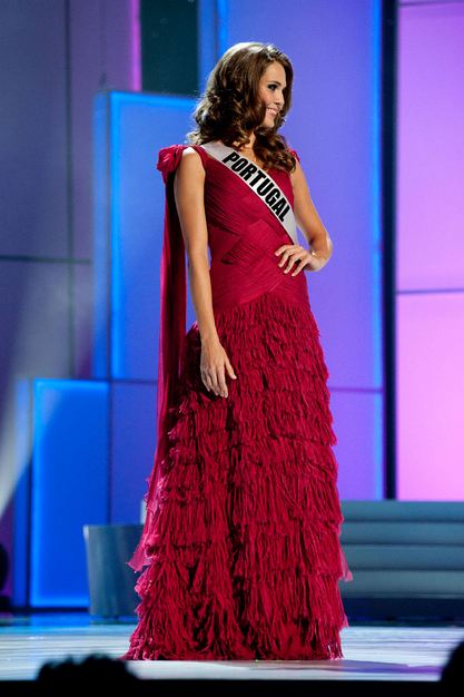 Miss Portugal 2011-Laura Goncalves