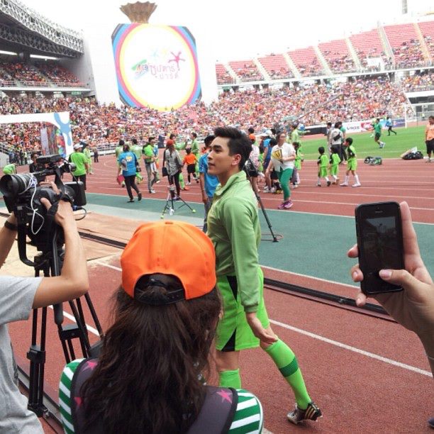 มหกรรมฟุตบอลครบรอบ 43 ปีช่อง 3 'ซุปตาร์ปาร์ตี้'