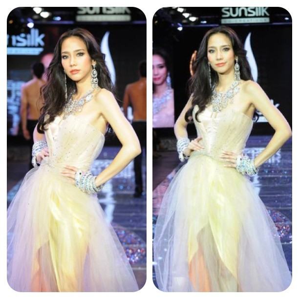 &ldquo;อั้ม&rdquo; ควักเงินล้านจัดปาร์ตีฉลองคนตาม IG ครบ 1 ล้าน แจกทองอีก 12 บาท