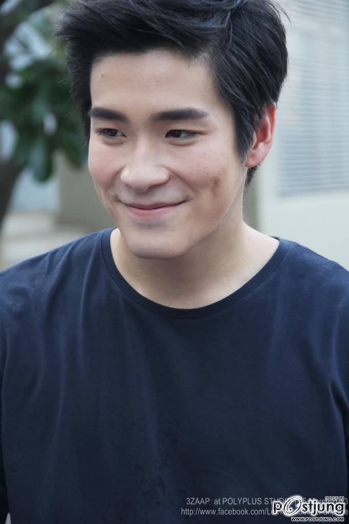 อาเล็ก  ธีรเดช หลงไหลๆ