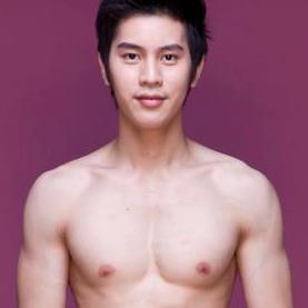 หล่อลาก...เข้าห้องดีฟ่า