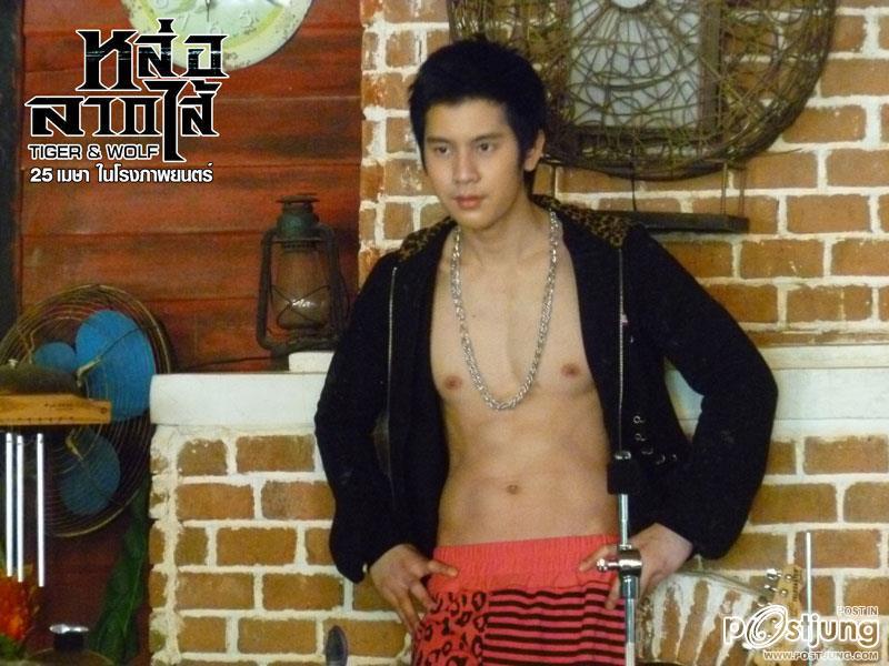 หล่อลาก...เข้าห้องดีฟ่า