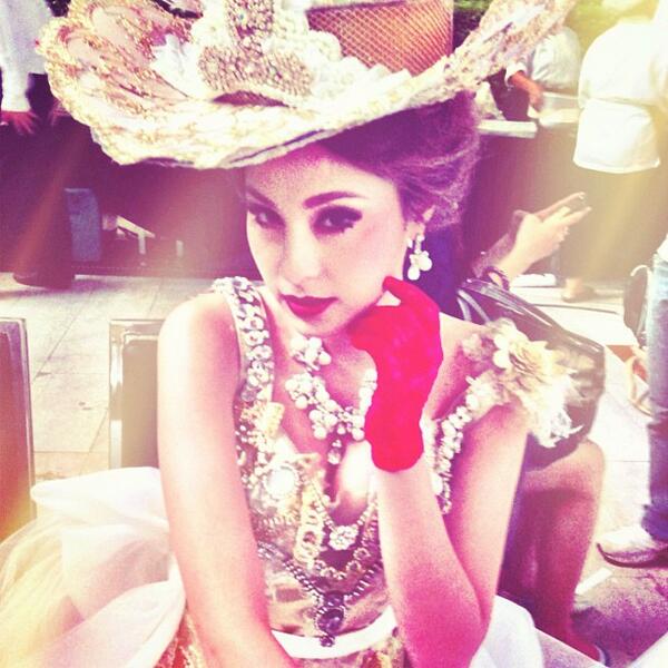 ขวัญ อุษามณี @ งานพิริยะพูล