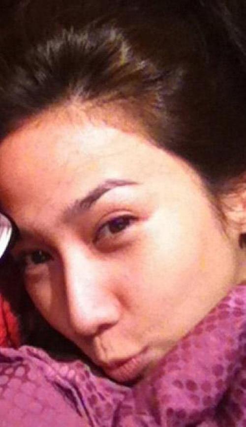 อั้ม  ก่อน แต่งหน้า  สวยป่ะ