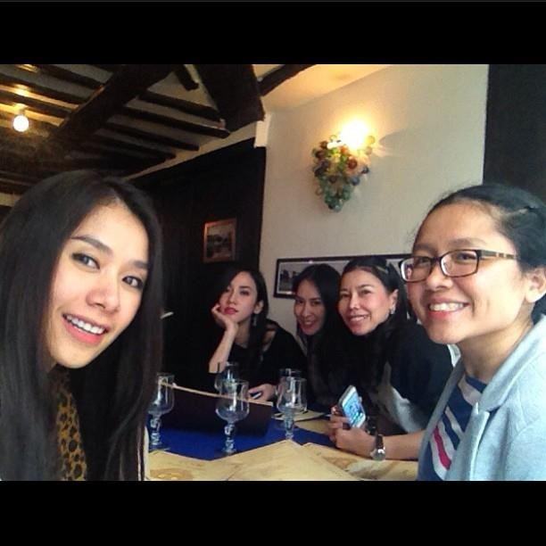 อั้ม กับวันพักผ่อน@ Paris !!