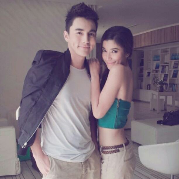 เอมมี่ มรกต สวยเซ๊กซี่