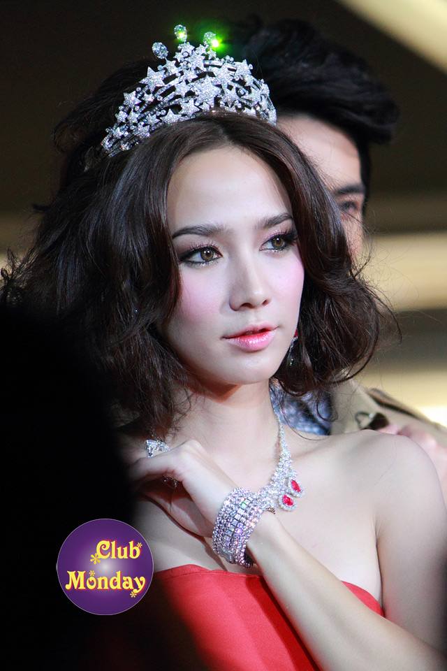 เฮ้ย ! นี่มันนางพญาชัด ๆ : อั้ม พัชราภา ไชยเชื้อ