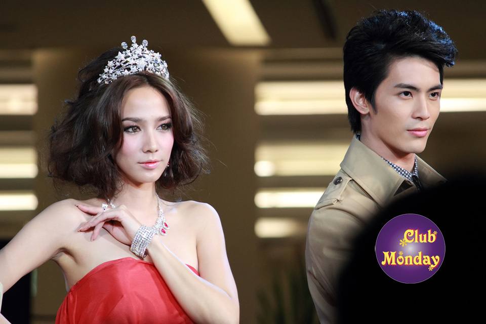 เฮ้ย ! นี่มันนางพญาชัด ๆ : อั้ม พัชราภา ไชยเชื้อ