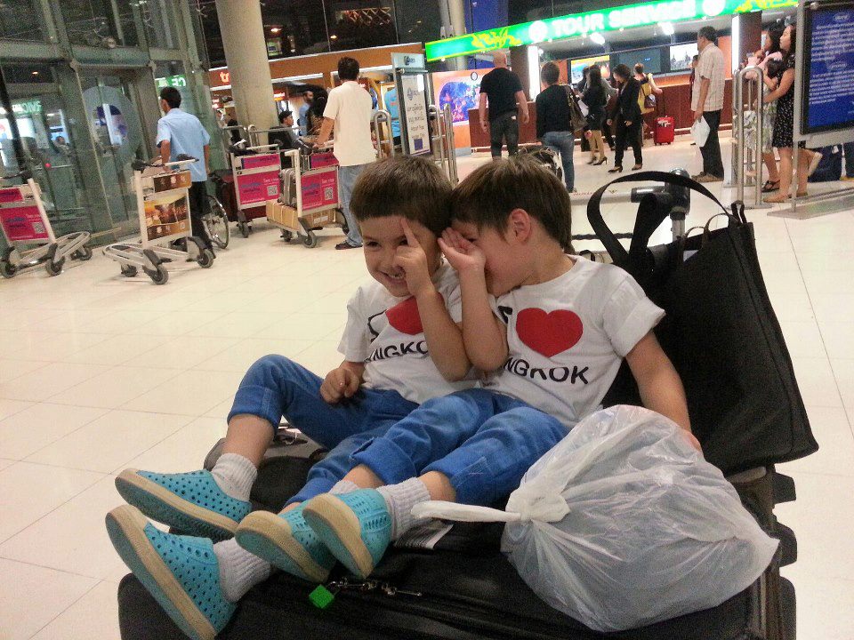 เฮเดน กะ โจชัว เด็กน้อยผู้น่ารัก