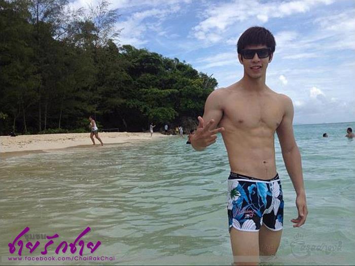 หนุ่มๆเค้าหาทำไรดับร้อนกันนะ