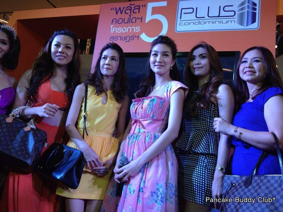 แพนเค้ก ในงานพลัส คอนโดฯ สุราษฏร์ธานี - 12/04/13