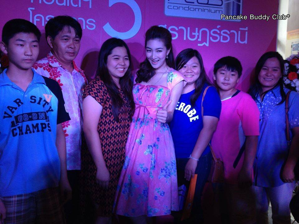 แพนเค้ก ในงานพลัส คอนโดฯ สุราษฏร์ธานี - 12/04/13