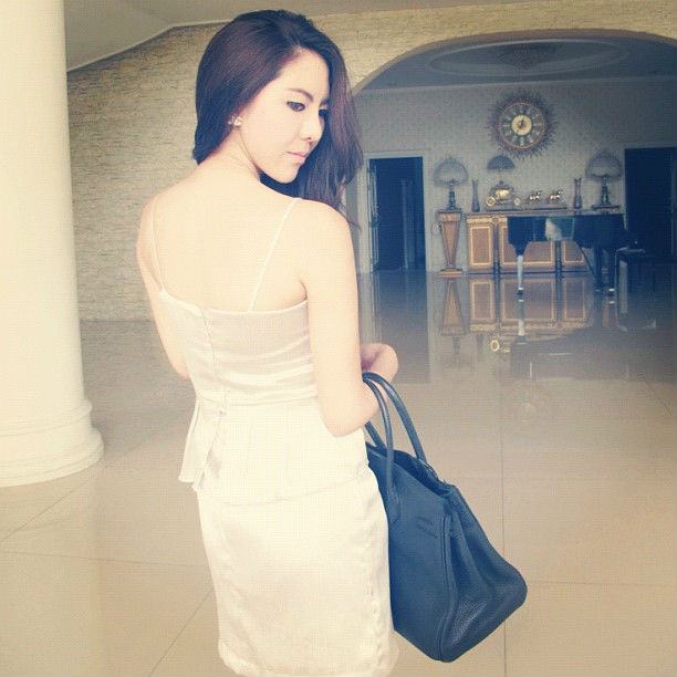 สวยและรวยมากกกกกกกกกกกก จินนี่ เขริกา โชติวิจิตร >>>>>>>>>>>กามิกาเซ่