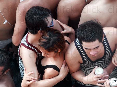 สงกรานต์ก้ามปู ซาบซ่าน แซ่บเว่อร์ที่สีลม