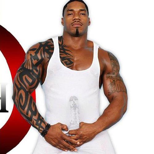 หล่อ ล่ำ เป้าตุง