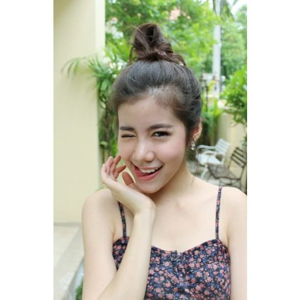 เอสเธอร์ สุปรียลีลา สวย น่ารัก นากเอกจากช่อง3