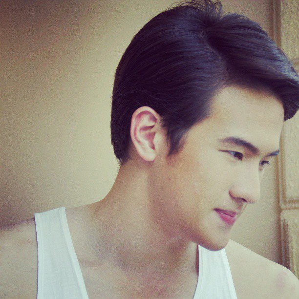 เจมส์ มาร์ พระเอกหน้าใสจาก คุณชายรณพีร์