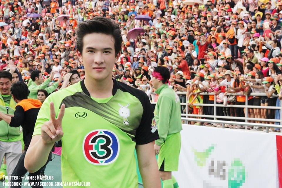 เจมส์ มาร์ พระเอกหน้าใสจาก คุณชายรณพีร์