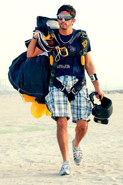 กีฬาที่น่าตื่นเต้นอย่างหนึ่งของดูไบ (sky dive Dubai)