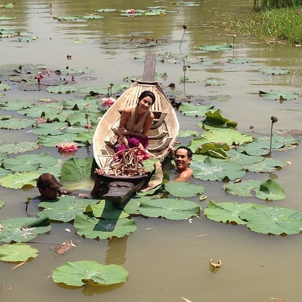 ภาพจากกองถ่าย เรือนเสน่หา กับบรรยากาศสุดพีเรียด