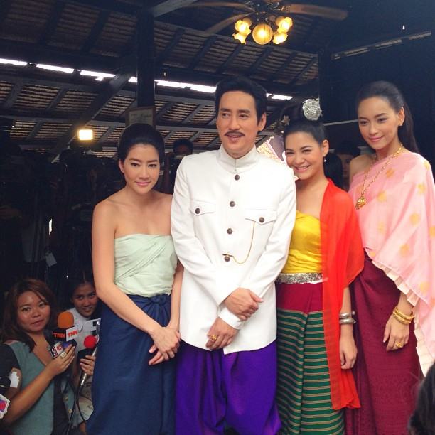 ภาพจากกองถ่าย เรือนเสน่หา กับบรรยากาศสุดพีเรียด
