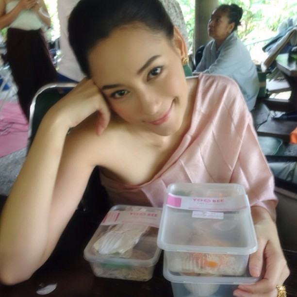 ภาพจากกองถ่าย เรือนเสน่หา กับบรรยากาศสุดพีเรียด