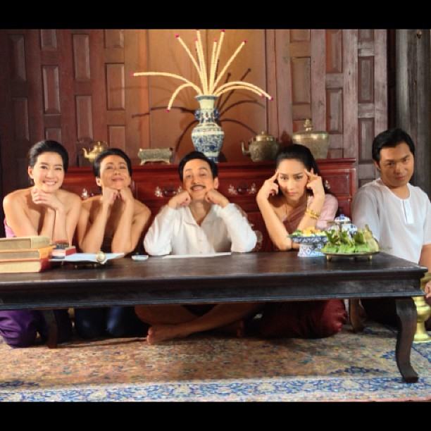 ภาพจากกองถ่าย เรือนเสน่หา กับบรรยากาศสุดพีเรียด