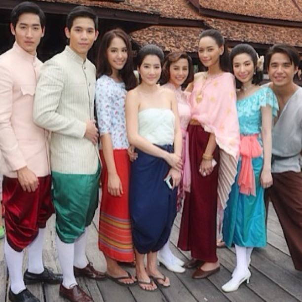 ภาพจากกองถ่าย เรือนเสน่หา กับบรรยากาศสุดพีเรียด