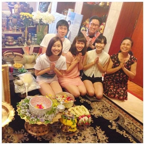 ภาพประทับใจ เหล่าดารารดน้ำดำหัวผู้ใหญ่วันสงกรานต์